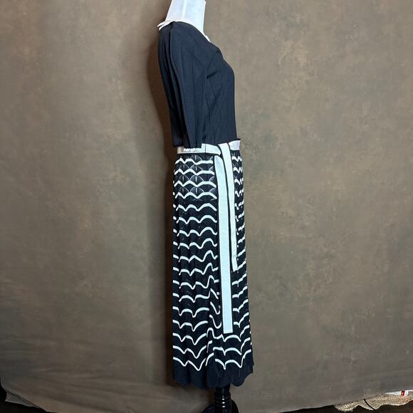 Giorgio Grati Italy Black White Knit Dress Size 46 Scallop Hem $1200 Tag NWT - Picture 7 of 12
